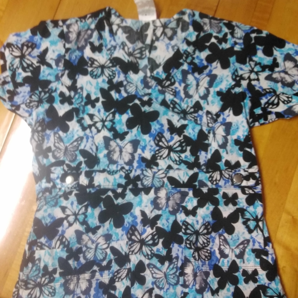 Women's Scrub Tops